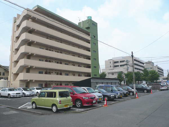 貴船　第1駐車場（24台）　一宮市民病院まで 約100m♪