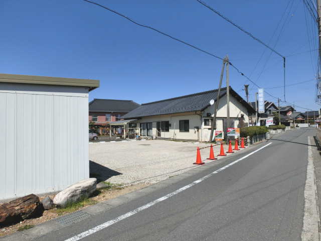 木曽川町黒田　第1駐車場（9台）＋ガレージ（2台）