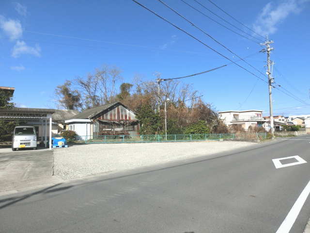 浅井町尾関　第1駐車場（トラック駐車場）