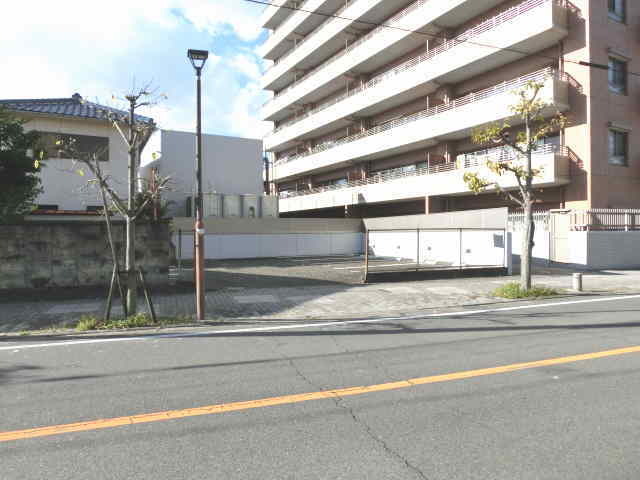 大宮　第5駐車場（8台）　栄1丁目停の目の前