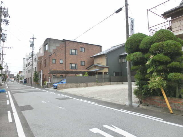 松降　第5〔西〕駐車場（約30坪）