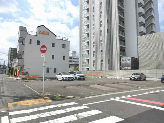 松降　第1駐車場（14台）