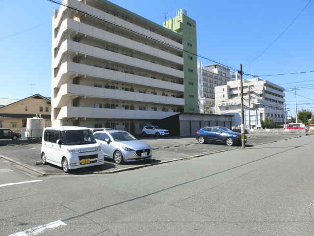 貴船　第1駐車場（24台）　一宮市民病院まで 約100m♪