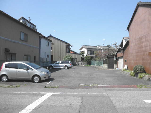 真清田　第11駐車場（7台）