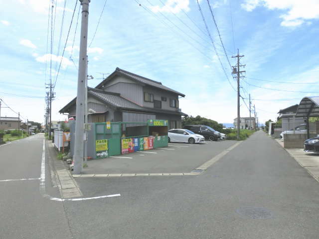 千秋町　第1駐車場（8台）